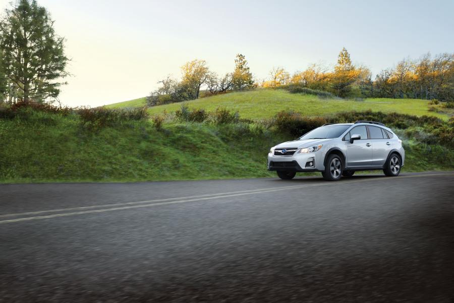  Subaru Crosstrek Hybrid 2016 года  (фото 5 из 9)
